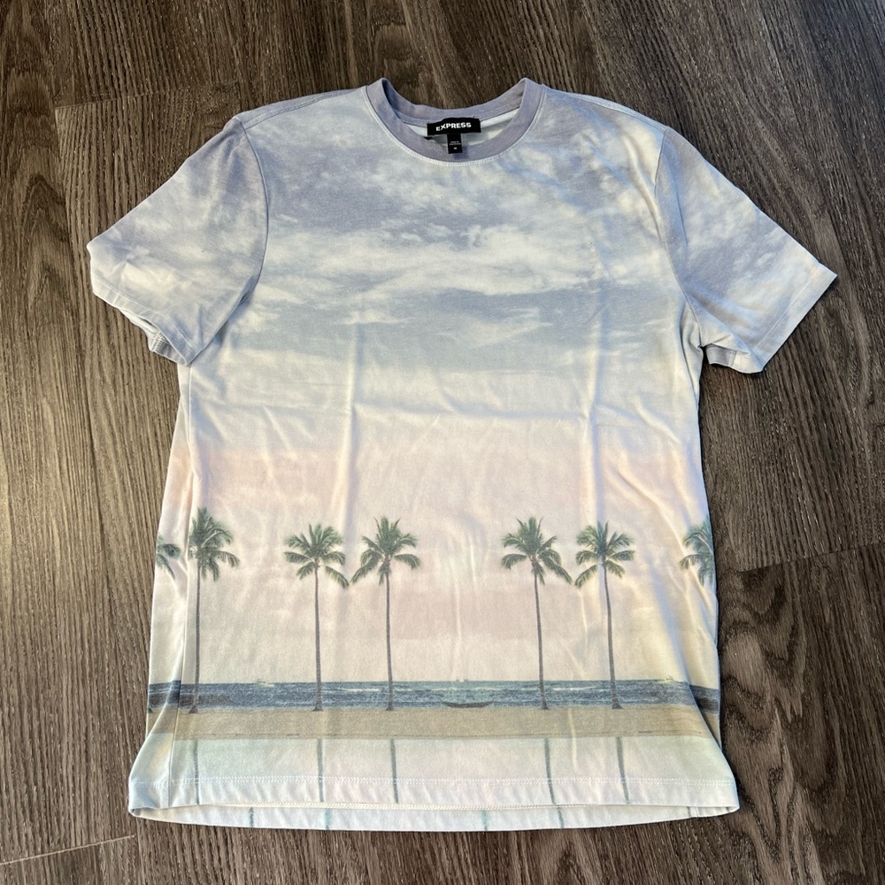 Express Palm Trees T-Shirt (Med)